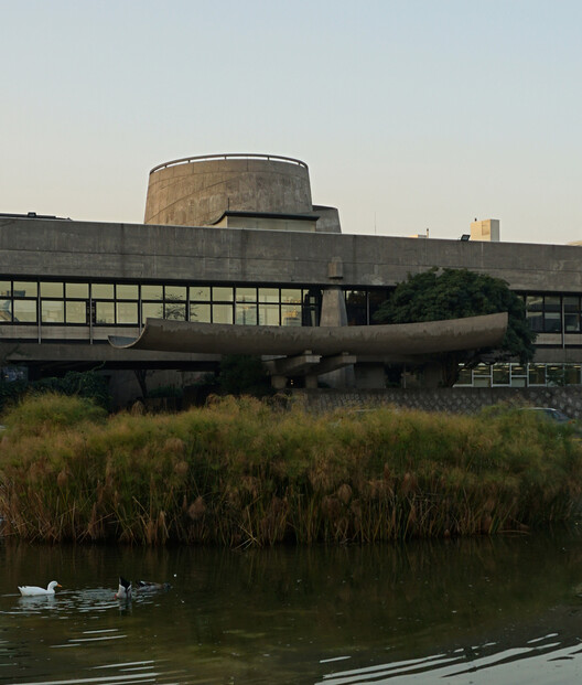 Legacy in Matter: Material Traditions in South American Architecture - Image 10 of 17