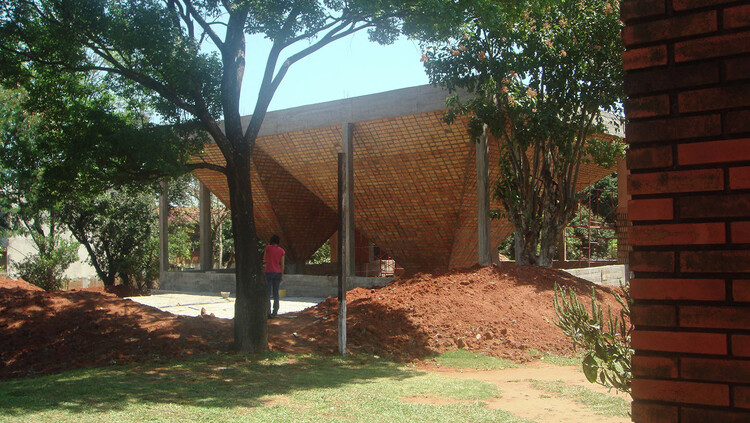 Legacy in Matter: Material Traditions in South American Architecture - Image 5 of 17