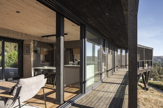 Casa FV / Worc Arquitectos Casa FV / Worc Arquitectos - Fotografía interior, Madera, Balcón, Terraza