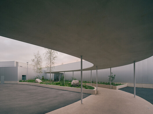 Middle School Cafeteria in Gonesse / MARS Architectes - Image 1 of 34