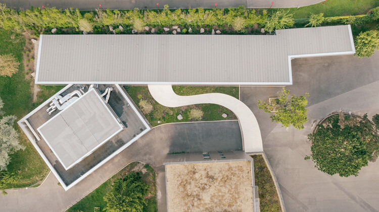 Middle School Cafeteria in Gonesse / MARS Architectes - Exterior Photography, Concrete, Garden