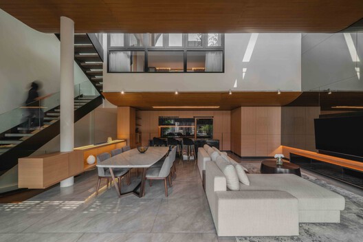 House of Dentist Couple / RCAB Studio - Interior Photography, Living Room, Wood, Lighting, Chair