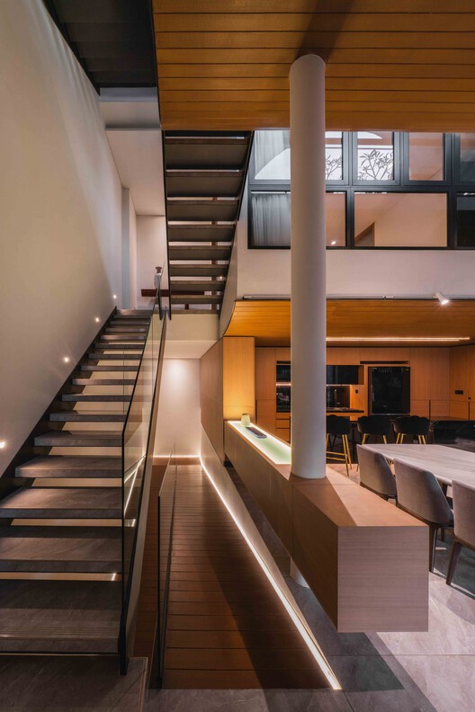 House of Dentist Couple / RCAB Studio - Interior Photography, Stairs, Handrail