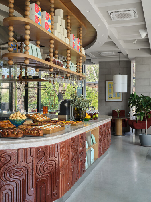 Aqqu Central Café  / AT interiors - Image 8 of 29