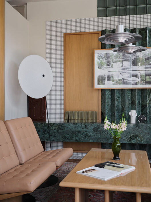 Aqqu Central Café  / AT interiors - Image 14 of 29