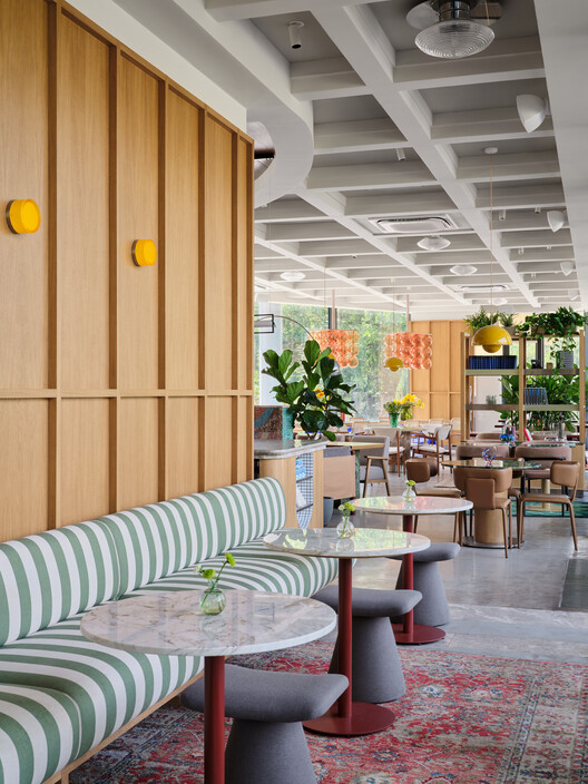 Aqqu Central Café  / AT interiors - Interior Photography, Chair