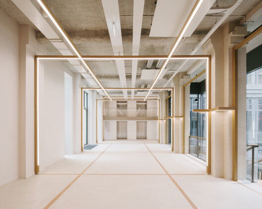 Sentier Offices / COVE Architectes + CALQ Architecture Sentier Offices / COVE Architectes + CALQ Architecture - Image 3 of 30