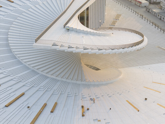 First Look at Snøhetta’s Shanghai Grand Opera House as Construction Nears Completion - Image 7 of 27
