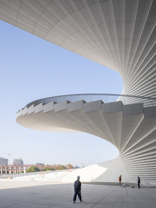 First Look at Snøhetta’s Shanghai Grand Opera House as Construction Nears Completion - Image 4 of 27
