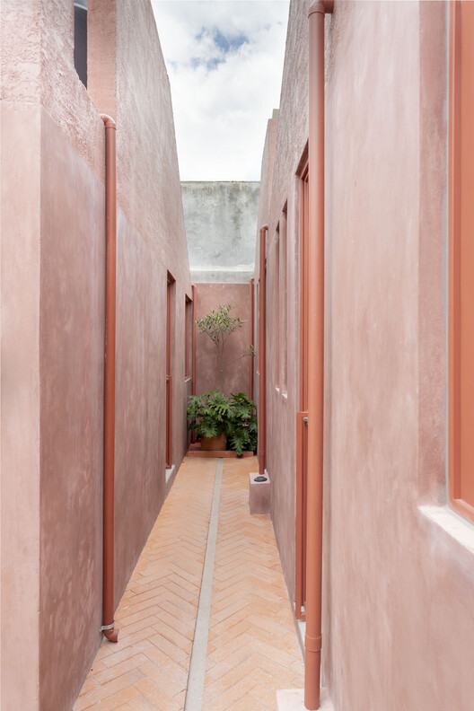 Estudios Estudiantiles 46B / Carmelina & Aurelio Taller de Arquitectura Estudios Estudiantiles 46B / Carmelina & Aurelio Taller de Arquitectura - Imagen 14 de 30