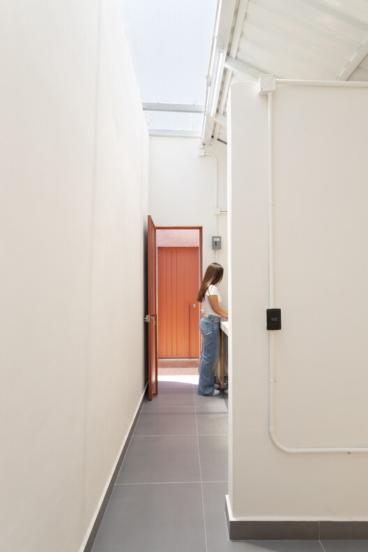 Estudios Estudiantiles 46B / Carmelina & Aurelio Taller de Arquitectura Estudios Estudiantiles 46B / Carmelina & Aurelio Taller de Arquitectura - Fotografía interior, Madera