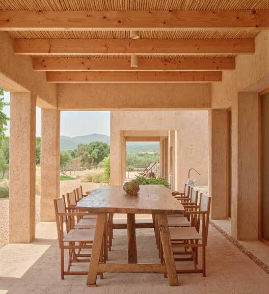 Gallineta House / OAM Oficina d'Arquitectura a Mallorca Gallineta House / OAM Oficina d'Arquitectura a Mallorca - Interior Photography, Dining room