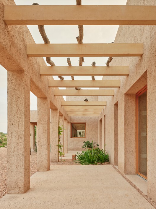 Gallineta House / OAM Oficina d'Arquitectura a Mallorca Gallineta House / OAM Oficina d'Arquitectura a Mallorca - Image 2 of 35