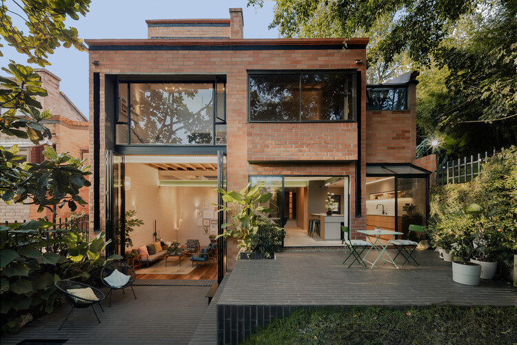 Restauración Casa P. Colina / DARP - Arquitectura y Paisaje - Fotografía Exterior, Puertas