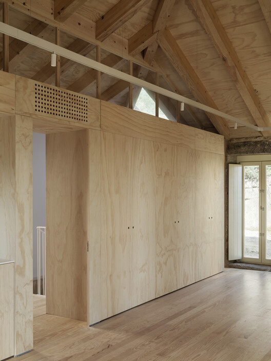 Muimenta Social Center / Eduardo Dipre Mazza + Daniel Gomez Magide + Miguel Angel Diaz Gonzalez - Interior Photography, Wood, Beam