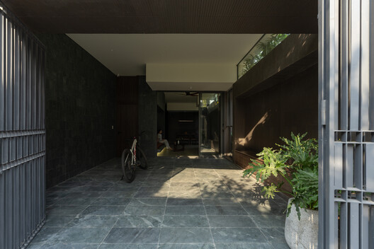 The Gap House / Atelier TAs The Gap House / Atelier TAs - Interior Photography, Concrete