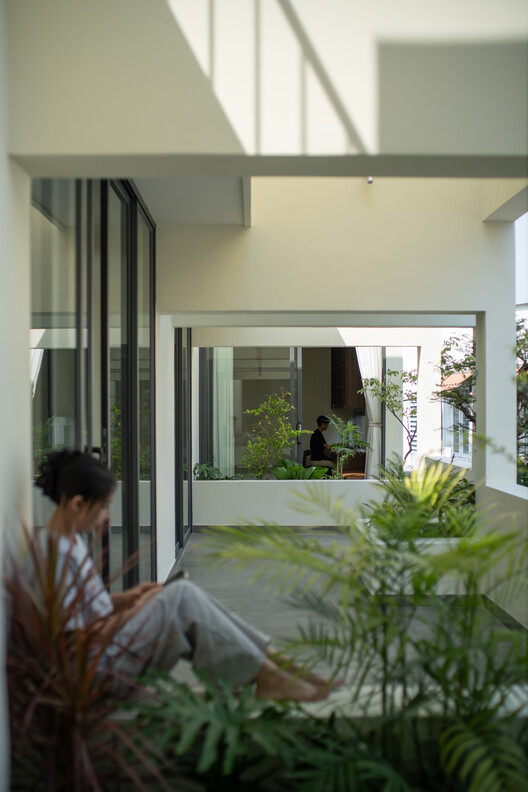 The Gap House / Atelier TAs The Gap House / Atelier TAs - Interior Photography, Glass