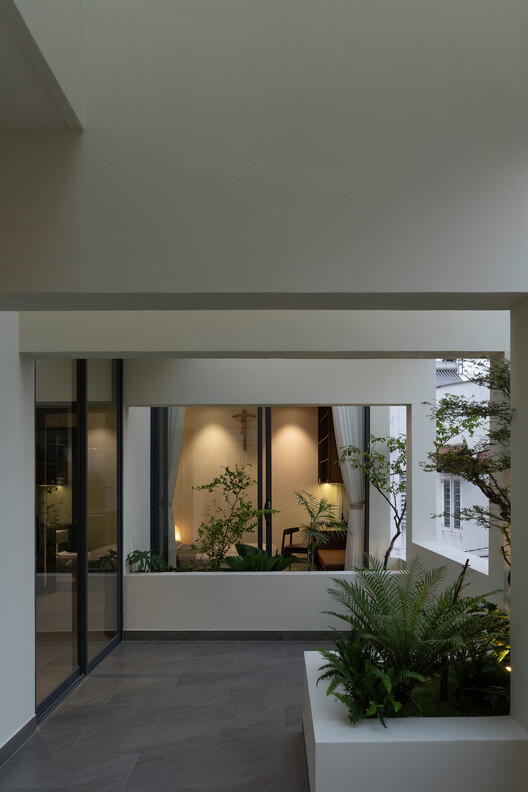 The Gap House / Atelier TAs The Gap House / Atelier TAs - Interior Photography, Glass