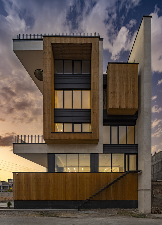 Ramand Mixed-Use building / White Cube Atelier - Interior Photography