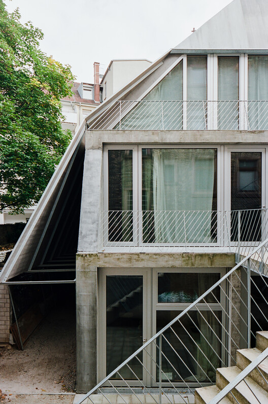 Gott Apartment Building / Amunt Martenson + heramarte - Residential Architecture