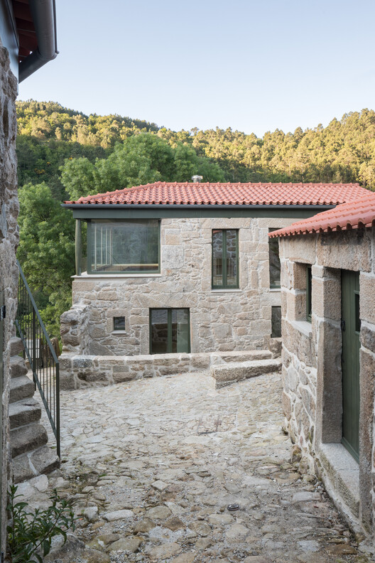 The Sister Houses / oitoo - Exterior Photography