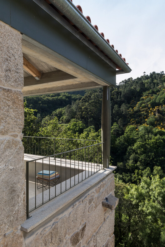 The Sister Houses / oitoo - Image 17 of 43