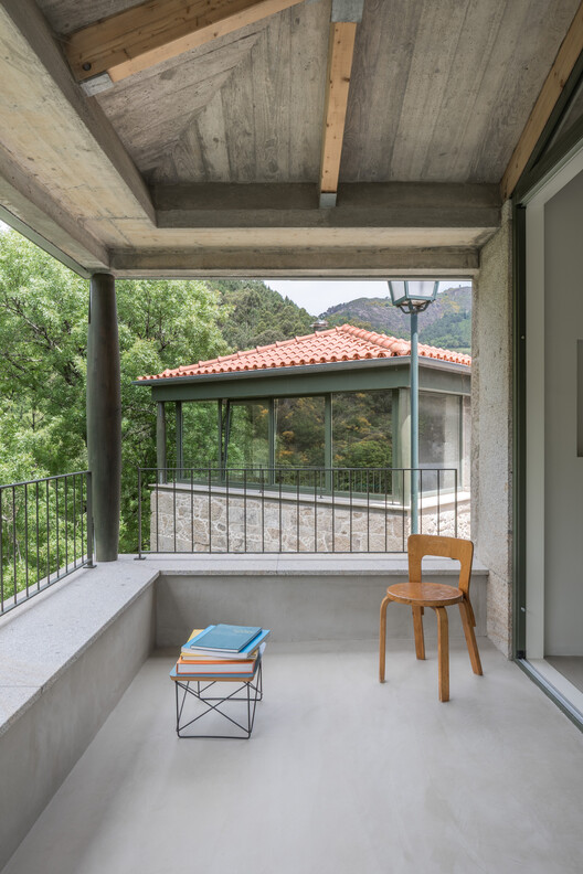 The Sister Houses / oitoo - Interior Photography, Concrete