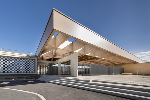 Voltaire College / NM2A - Image 7 of 26