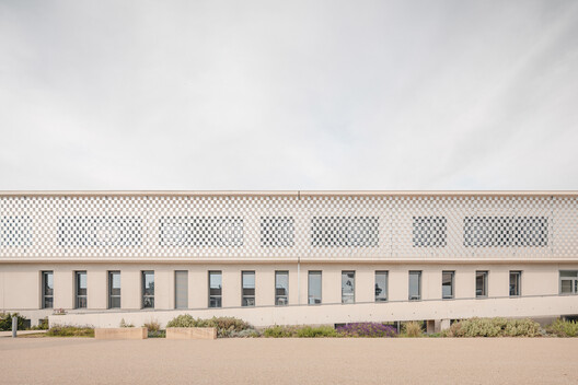 Voltaire College / NM2A - Exterior Photography