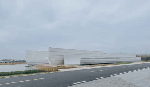 Chenhu Wetland Art Center / TAO (Trace Architecture Office) Chenhu Wetland Art Center / TAO (Trace Architecture Office) - Image 16 of 70
