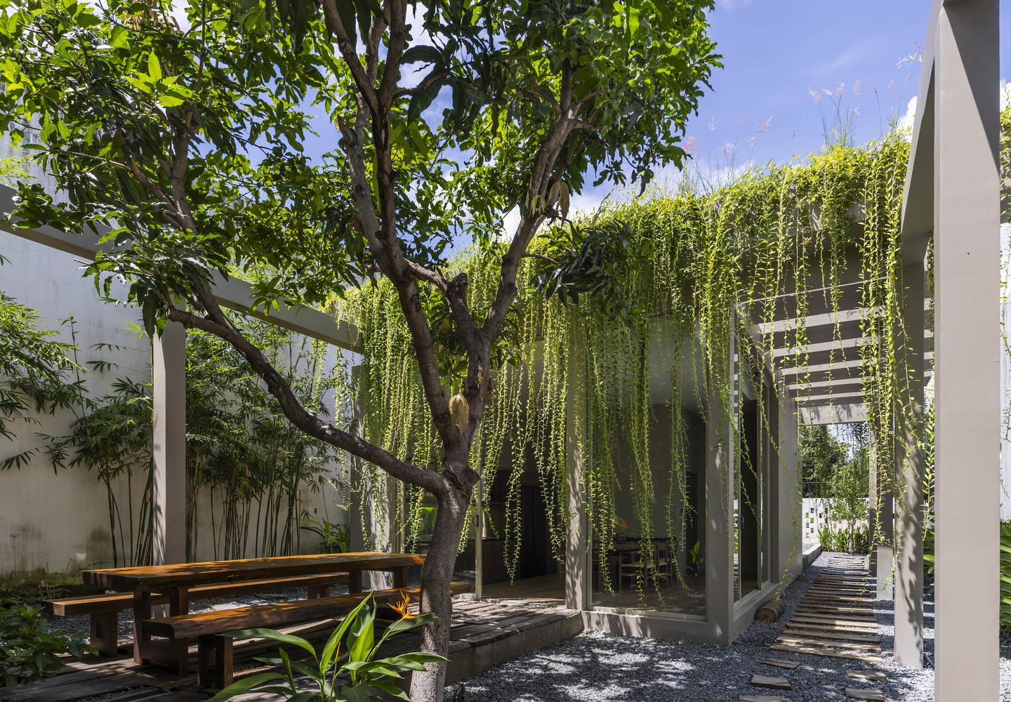 Gallery of How to Design with the Rain: Architectural Strategies for ...