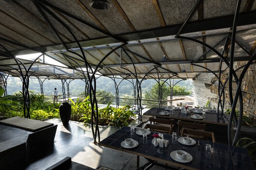 How to Design with the Rain: Architectural Strategies for Rainwater Collection across Climates How to Design with the Rain: Architectural Strategies for Rainwater Collection across Climates - Image 36 of 69