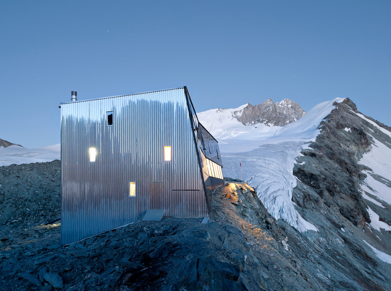 Gallery of How to Design with the Rain: Architectural Strategies for ...