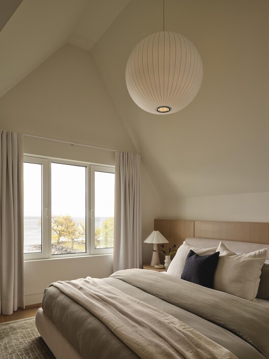 Georgian Bay Beach House / &Pierre Georgian Bay Beach House / &Pierre - Interior Photography, Bedroom, Bed, Wood, Lighting