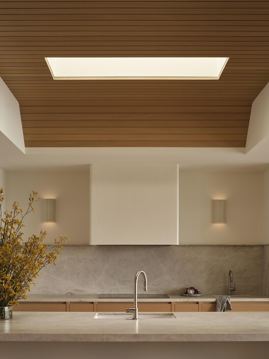 Georgian Bay Beach House / &Pierre Georgian Bay Beach House / &Pierre - Interior Photography, Kitchen, Wood