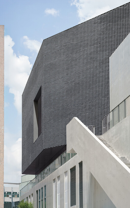 Yutang Culture and Sports Center / GL Studio - Exterior Photography