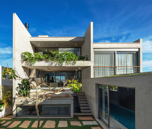 Casa JG / Obra Arquitetos - Fotografia de Exterior, Balcão