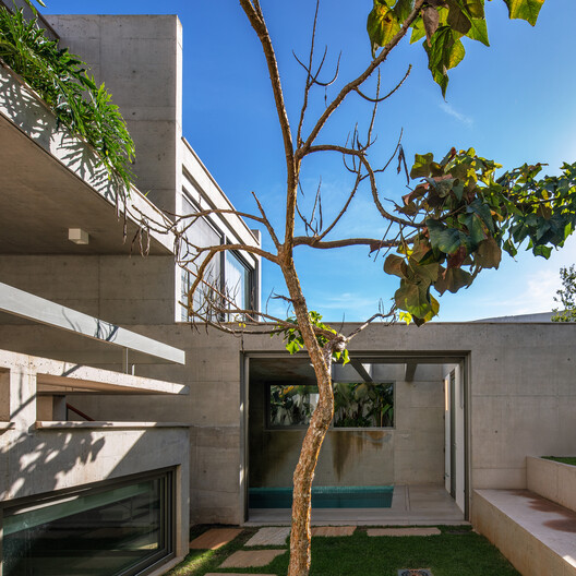 Casa JG / Obra Arquitetos - Imagem 11 de 33