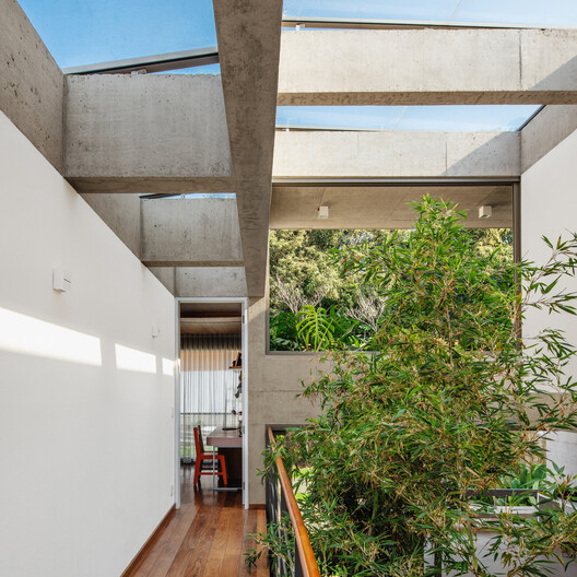 Casa JG / Obra Arquitetos - Fotografia de Exterior, Concreto, Balcão