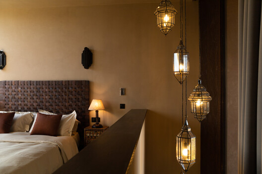 Villa Elfida / CD Architectes Villa Elfida / CD Architectes - Interior Photography, Lighting, Bedroom, Bed