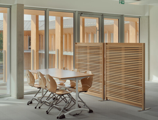 School Complex Simone Veil / Leibar Seigneurin Architectes - Interior Photography, Wood, Chair