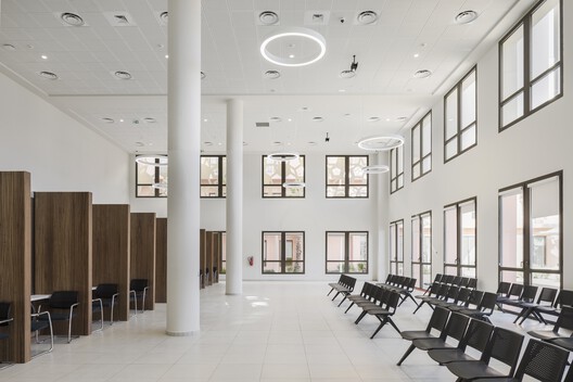 Hospital of the Smart Health Care City / Michel Rémon & Associés Hospital of the Smart Health Care City / Michel Rémon & Associés - Interior Photography, Dining room, Wood, Lighting, Glass, Chair