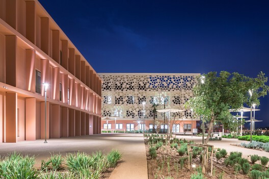 Hospital of the Smart Health Care City / Michel Rémon & Associés Hospital of the Smart Health Care City / Michel Rémon & Associés - Exterior Photography