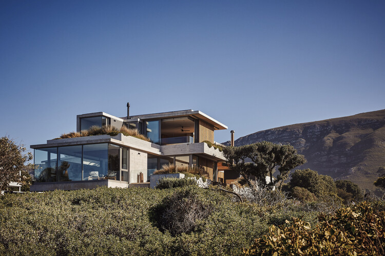 Coastal Dwelling / Abon Studio - Exterior Photography, Houses