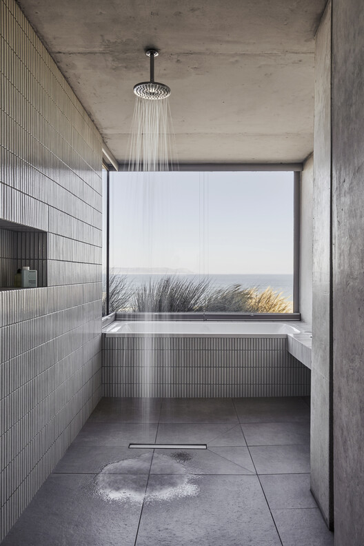 Coastal Dwelling / Abon Studio - Interior Photography, Bathroom