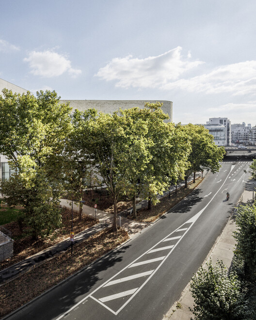 Marie-José Pérec Sports Complex / ANMA - Image 6 of 19