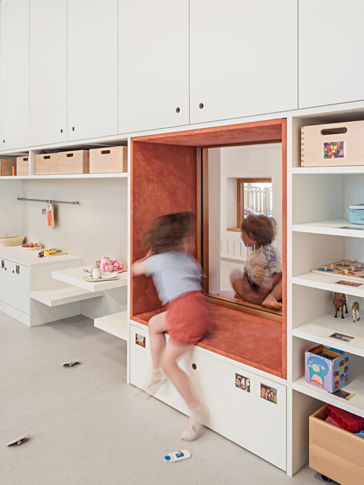 Kindergarten and Nursery Rosslauf / feld72 - Interior Photography, Closet, Shelving