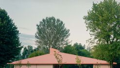 Under The Pink Roof  / Caret Studio