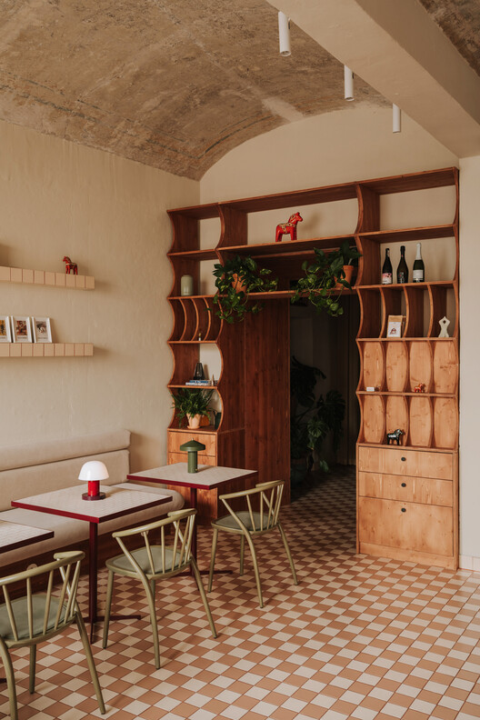 Dala Restaurant / Znamy się - Interior Photography, Wood, Chair