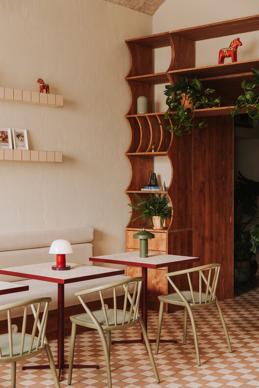 Dala Restaurant / Znamy się - Interior Photography, Dining room, Wood, Chair
